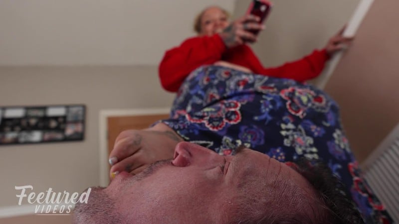 Feetured Videos - Slapping your pathetic face with my feet is soooo funny 6