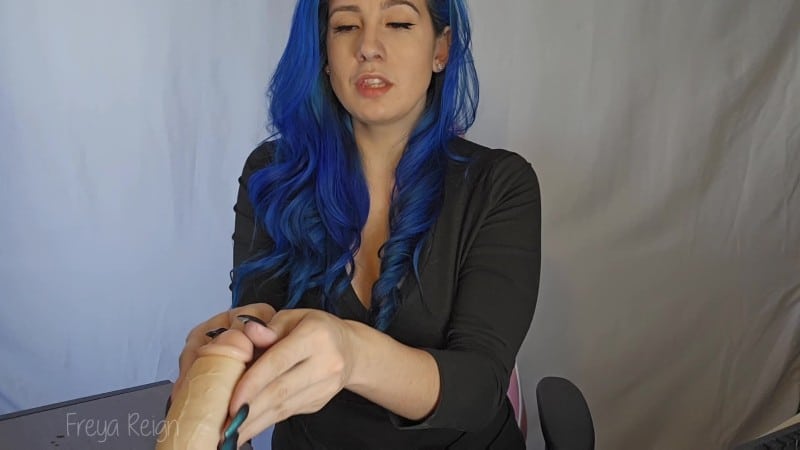 Freya Reign - New Boss Notices Your Nail Fetish 4