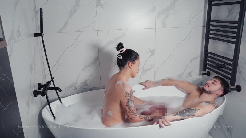 GoddessTina1 - Bubble Bath Cuckolding 3