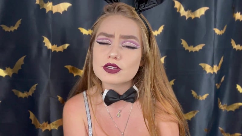 Goddess Roxy - Small Carrot Humiliation SPH 5