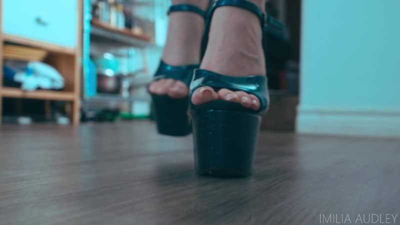 Imilia Audley - Private Dancer Enacts Your Giantess Fantasies 5