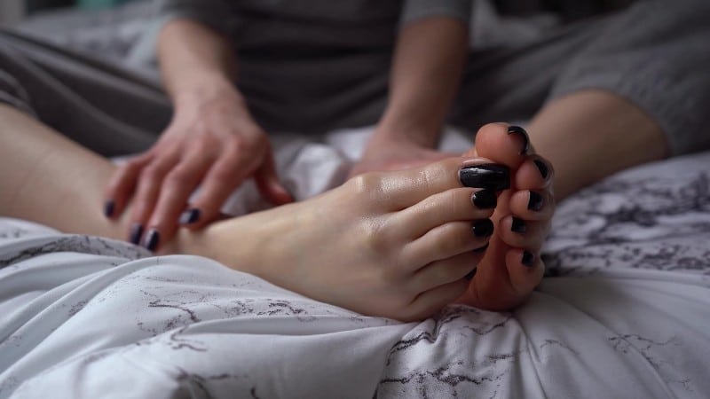 Imilia Audley Feet & Vein Worship 2