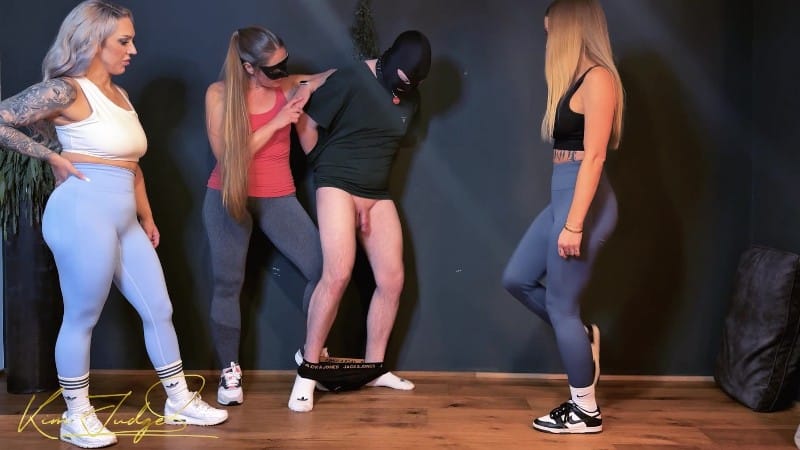 Kim Judge - CBT - Box training on the balls 2
