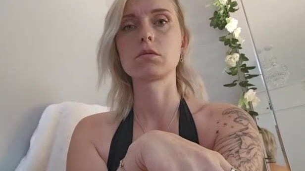 Lexi Snow - Mommy Giantess Stomps Your Clones 1