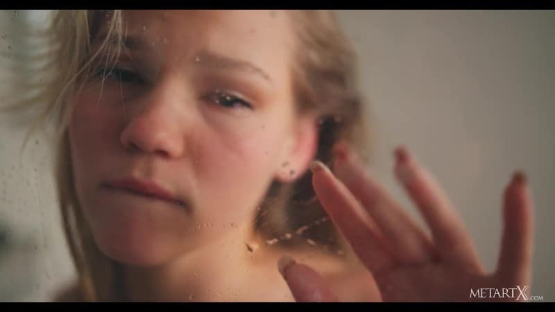MetArtX 25/09/12 Valeria Mint Liquid Pleasure 2 FullHD 2