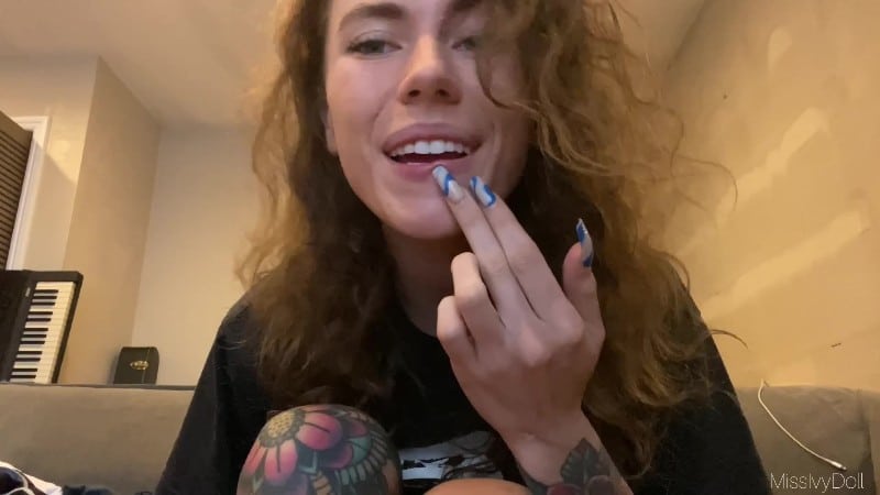 MissIvyDoll - Slave for Long Nails 5