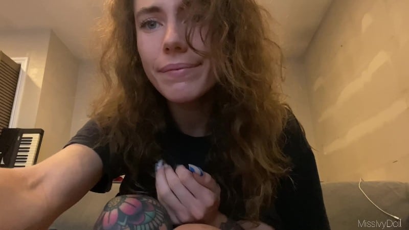 MissIvyDoll - Slave for Long Nails 1