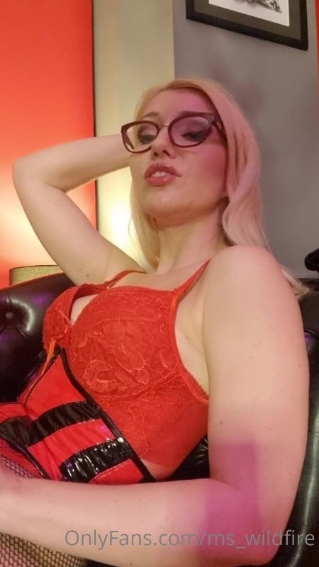Mistress Alexandra Wildfire - Let Me Tell You Just What I Think Of Your Embarr 4