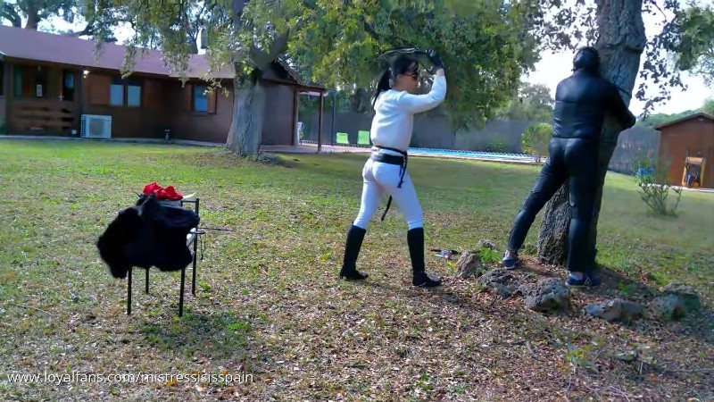 Mistress Isis Spain - VS76 Outdoor training 2