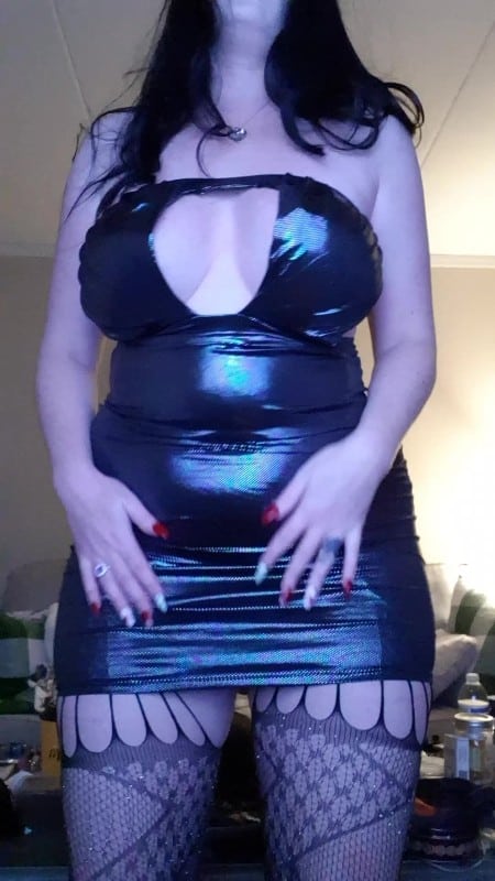 MizzErotique Sexy dance in my new year's outfit 6
