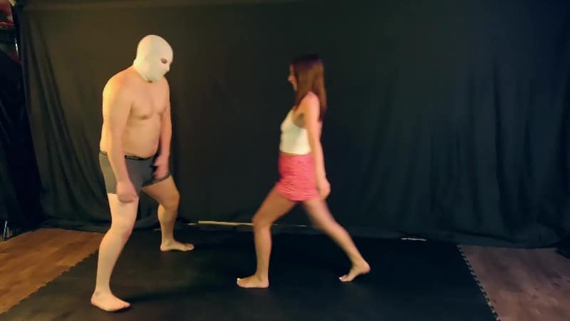 Paulinas Palace - Ballbusting Accuracy Training 1