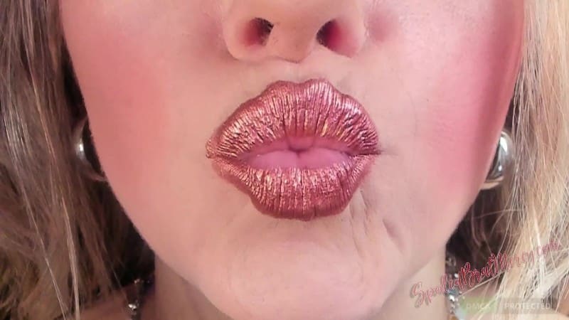Petite Mercy - Metallic Bronze Lipstick Lips Smelling 3