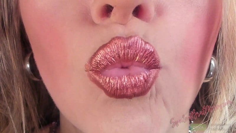 Petite Mercy - Metallic Bronze Lipstick Lips Smelling 4