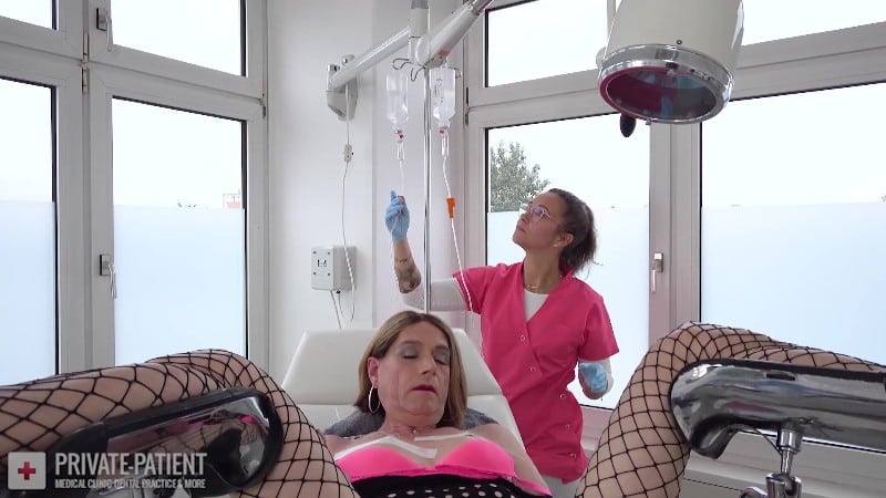 Private patient - Preparing For Gas 04 5