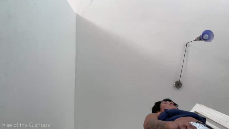 Rise Of The Giantess - The Unstoppable Giantess Carolina 5