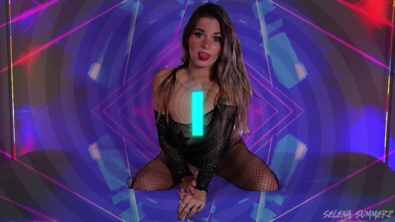 Selena Summerz - Mindless & Mesmerized 1
