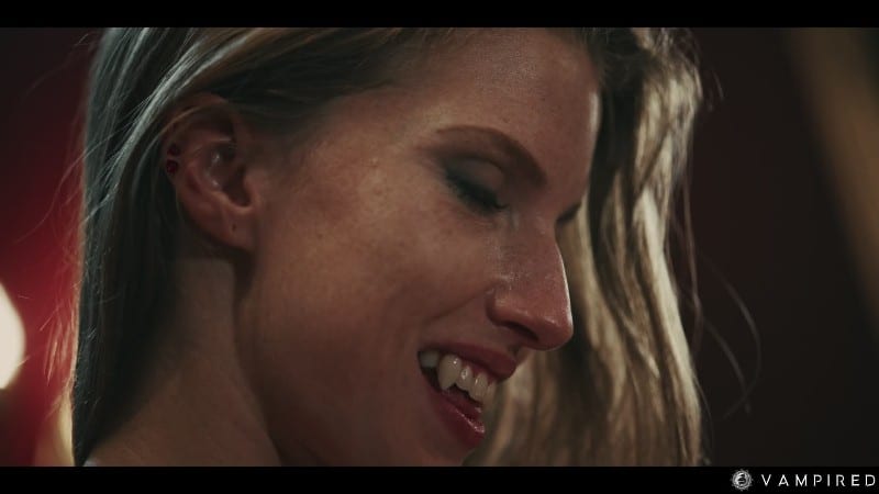 Vampired Octavia Red And Sofia Rivers A Deals A Deal FullHD 25/07/11 3