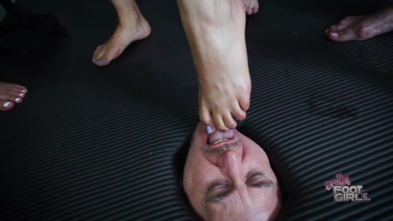 Xbrats Bratty Foot Girls - Holidays From Hell - December To Remember 3