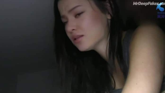 Bella Poarch Meets An Amateur With A Star Face In The Dark Alley And Gets Fucked P D... 4