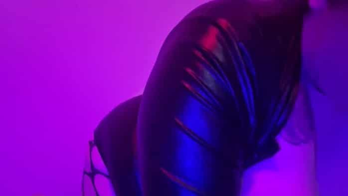 Goth Mommy Fucks Her Ass 4