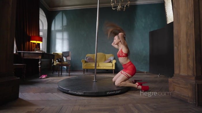 [Hegre] Ksenia G (striptease) 2025.09.09 [2160p] 3