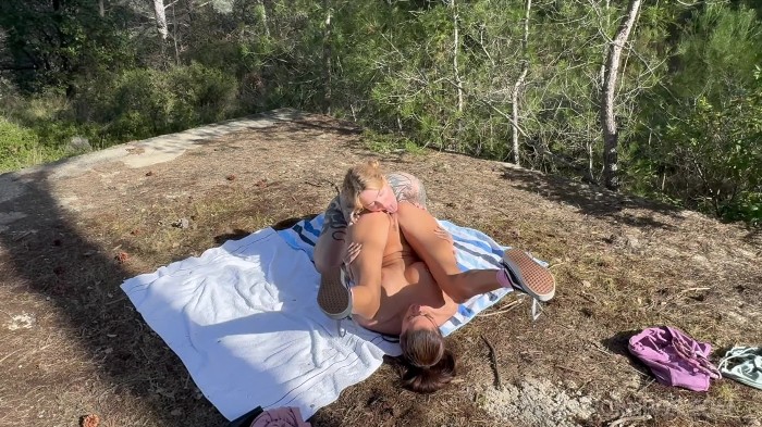 Pornbox - 25.05.02 - Coco Bae, Pandora Skye - Two Lesbians Caught Sunbathing Naked And Fucked - 1080p 2