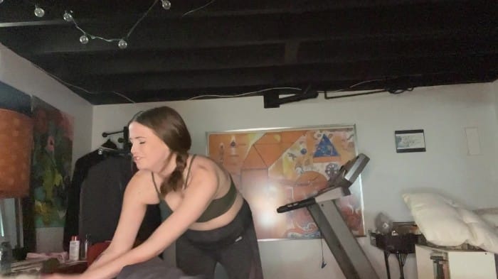 [ManyVids] Maggierosexo - Pov: Serviced By Your Free Use Mommy [1080p] 16