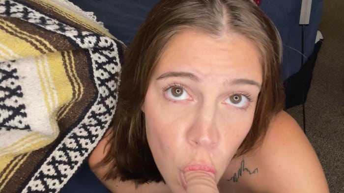 [ManyVids] Maggierosexo - Aunty Gives You A Hand...And A Mouth [1080p] 5