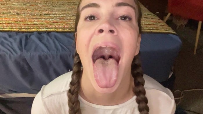 [ManyVids] Maggierosexo - Mouth Open Making Daddy Happy [1080p] 3