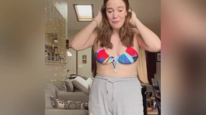 [ManyVids] Maggierosexo - Pantsing My Small Dick Stepbro [720p] 25