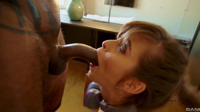 [Bang] Riley Reid Rolls Her Perfect Pussy All Over Big Black Cock (nov 5, 2019) [2160p] 3