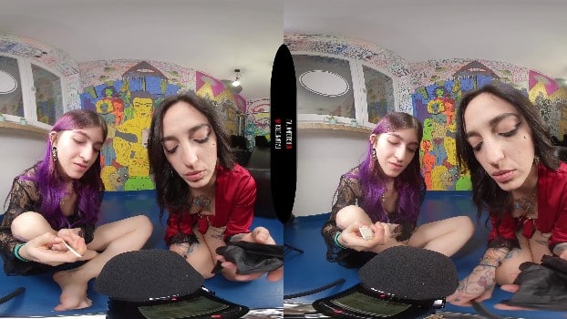 [Italian Fetish Vr] Brisen Suicide, Devil Violet - Sexy Girls Play With Asmr (2024-06-06) (5760x2880) 4