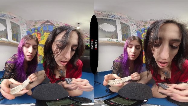 [Italian Fetish Vr] Brisen Suicide, Devil Violet - Sexy Girls Play With Asmr (2024-06-06) (5760x2880) 5