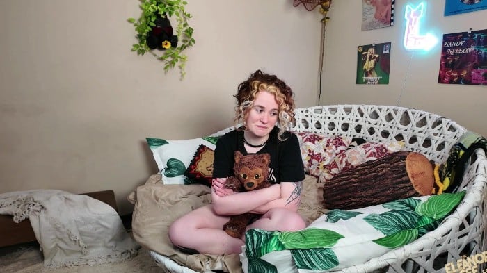 Theeleanorgee - Step-Sister's Divorce 1