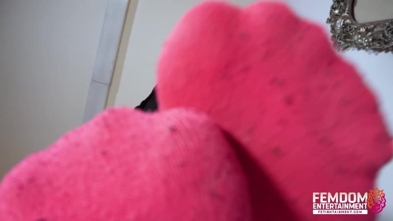 13 Minutes Trampling Point Of Views Foot Humiliation Giantess Feet With Miss Kinga 4K Uhd Mp4 4