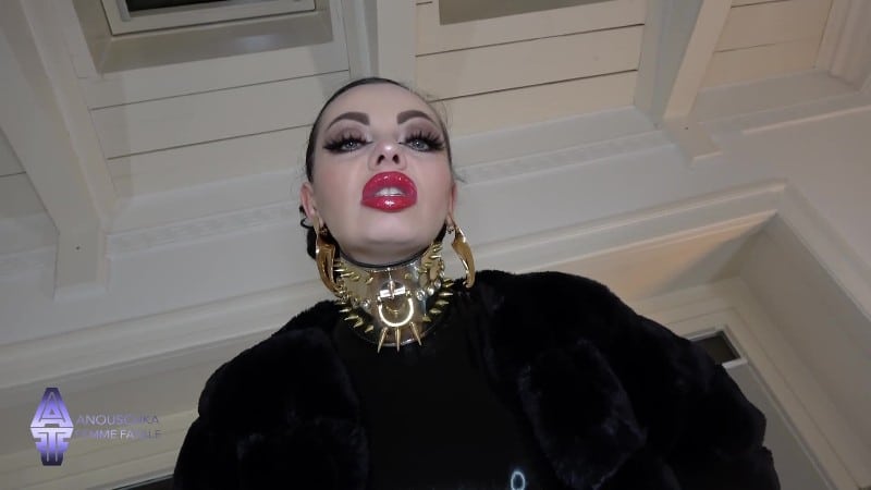 Anouschka Femme Fatale - Useless Cuckie Masturbating In Latex 1
