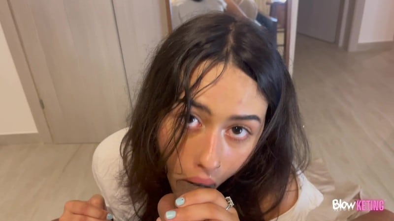 [Blowketing] Izamariposa - vuelve a dar una rica mamada a cambio de promo para su OF - Blowjob [1080p] 4