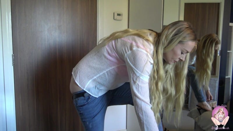 Brea Rose - Butt Crack Realtor 1