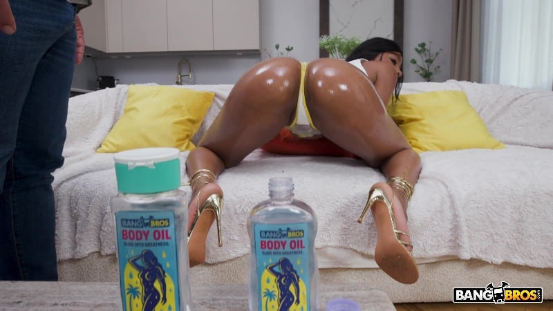 [BrownBunnies | BangBros] 25/10/23 Malia Lenoir - The BangBros Special 4k/1080 1
