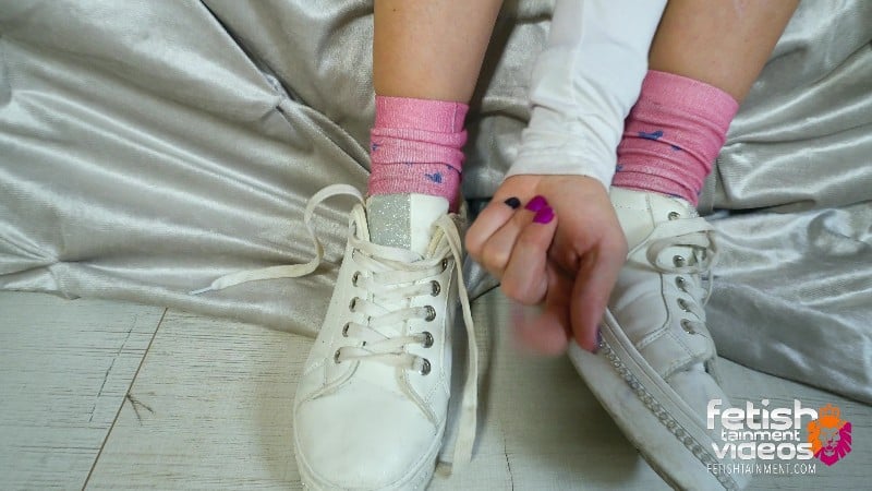 Disgusting Smelly Socks In Your Face Sock Fetish With Princess Serena English Spoken 4K Uhd Mp4 1