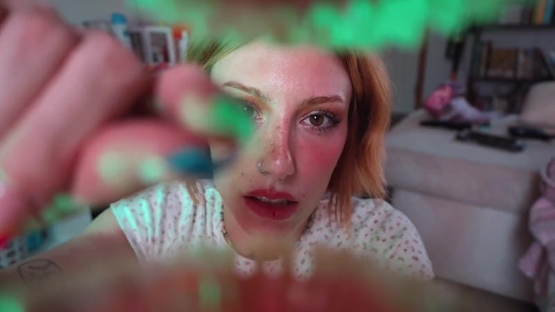 Elle Marz Chaotic-dentist-ASMR 2