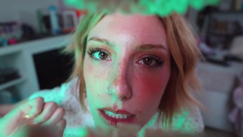Elle Marz Chaotic-dentist-ASMR 3
