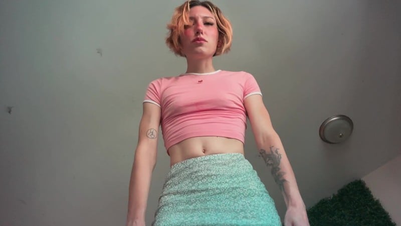 Elle Marz Found-hiding-tiny-VORE 5