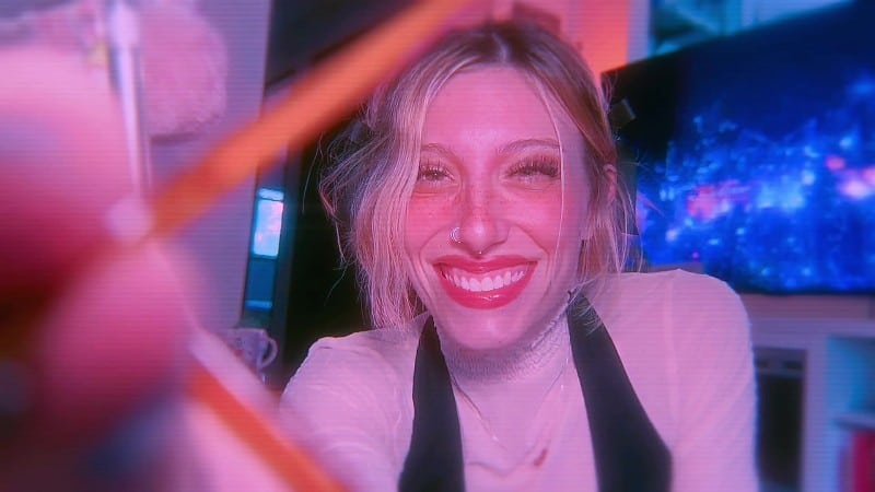 Elle Marz Rude-giant-receptionist-steals-tiny-from-work-ASMR 5