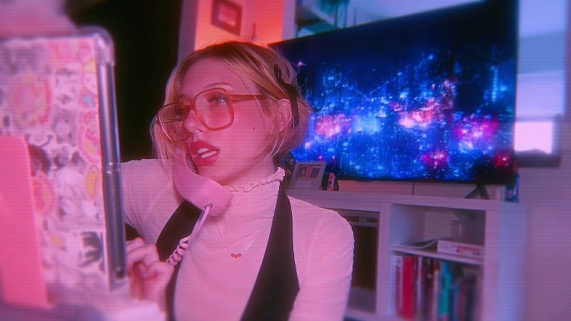 Elle Marz Rude-giant-receptionist-steals-tiny-from-work-ASMR 1