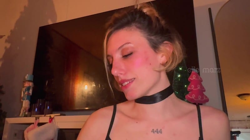 Elle Marz lesbian bestie needs dick 1