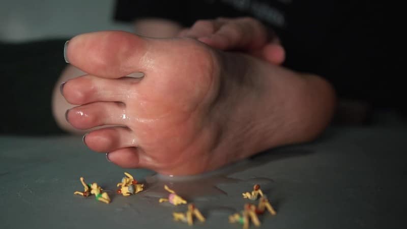 Imilia Audley Giantess Compilation Feet God 5