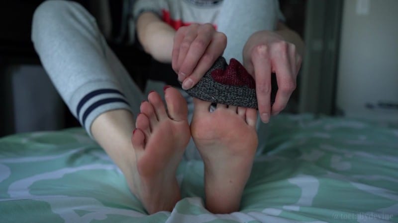 Imilia Audley Sock Removal Red Nails 2