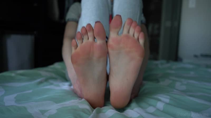Imilia Audley Sock Removal Red Nails 3