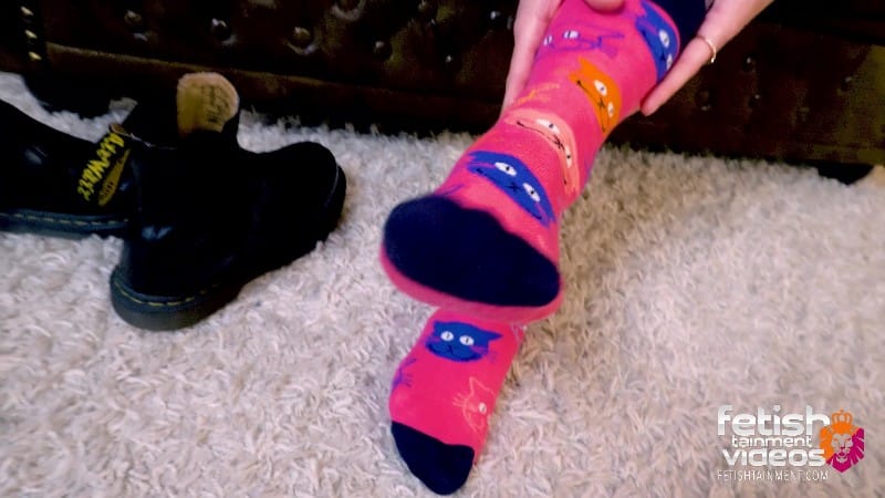 It S Time To Lick My Socks Sock Fetish With Mistress Lena C 4K Uhd Mp4 2